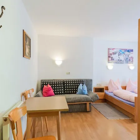 In Huben Near Slopes Appartamento Längenfeld