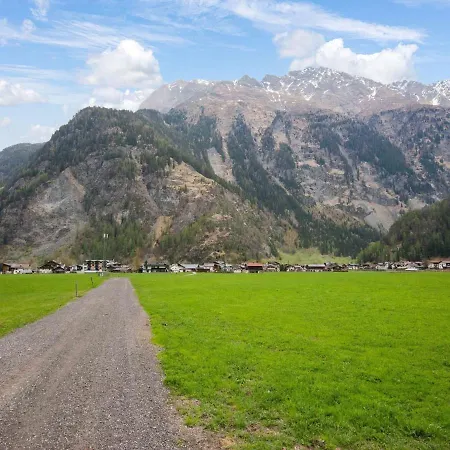 In Huben Near Slopes Appartamento Längenfeld