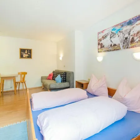 In Huben Near Slopes Apartment *